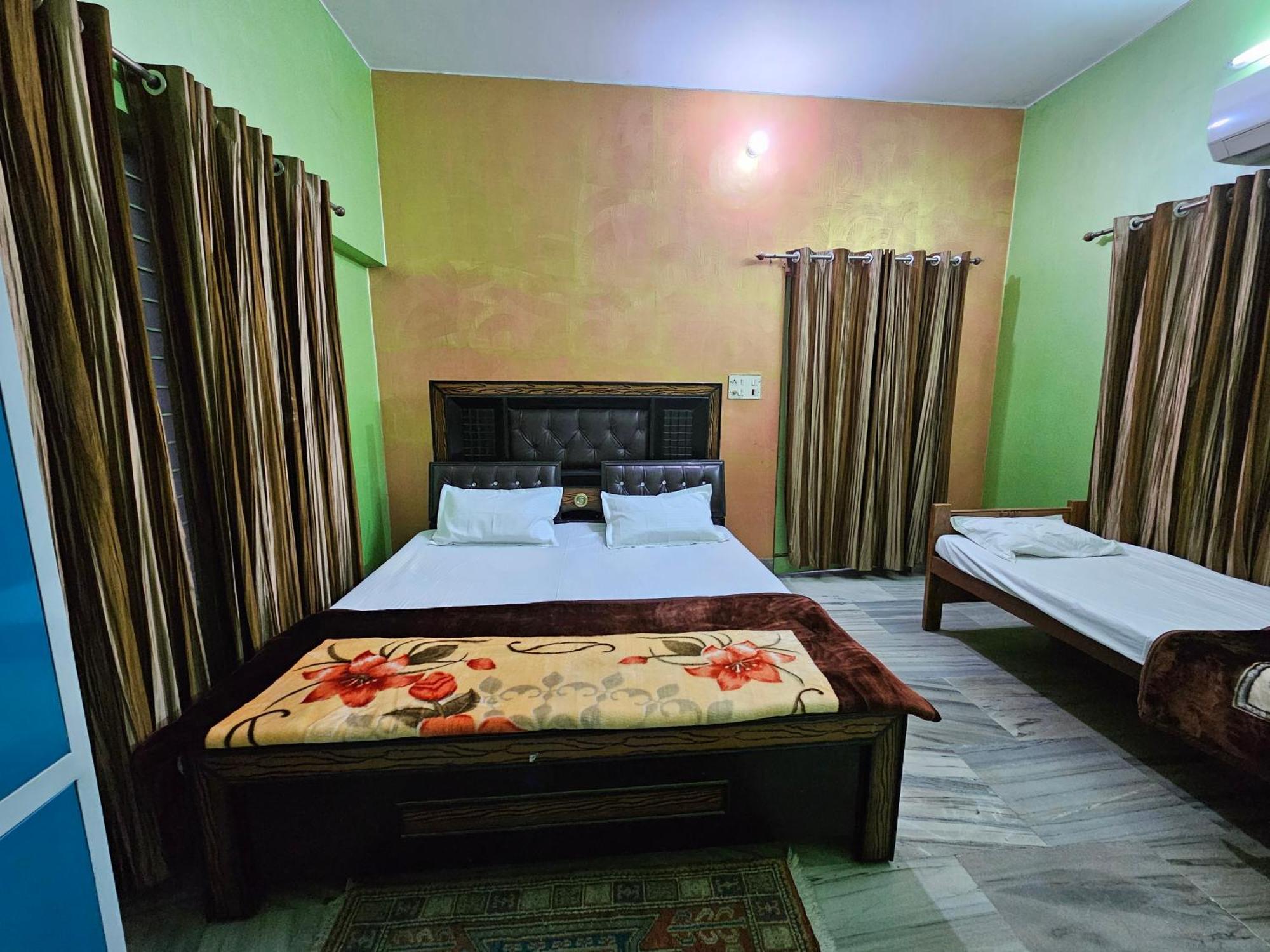 Royal Sangam Homestay Allāhābād Junction Exterior foto